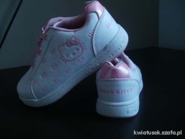 Nowe buty Hello Kitty