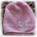 różowa robiona czapka
