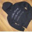 Czarna dresowa bluza z napisami HELLO KITY H&M 146