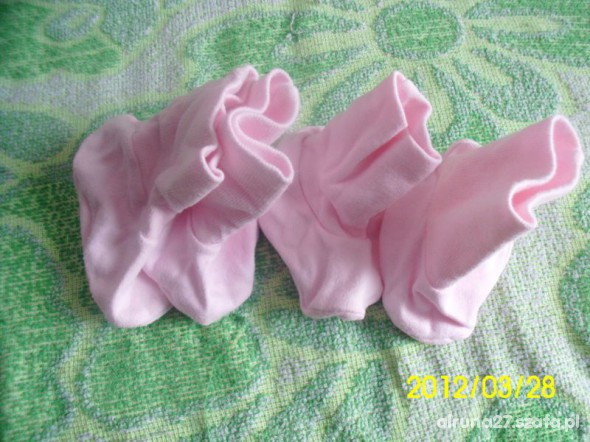 Skarpetko buciki różowe r 3 do 6 M