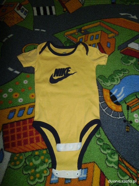 body nike od 3 do 6 miesięcy