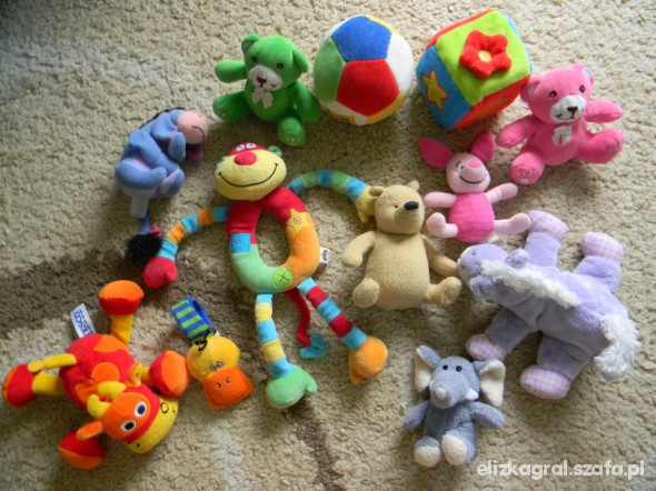 Miękkie grzechotki i małe pluszaki i GRATIS