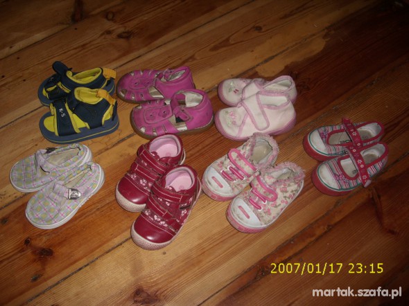 zestaw bucików 22 do23dziewczęce