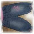 Jeansowe spodenki ze ściąganymi nogawkami i wyszyw