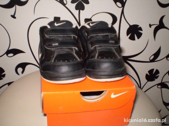 buciki nike rozm22