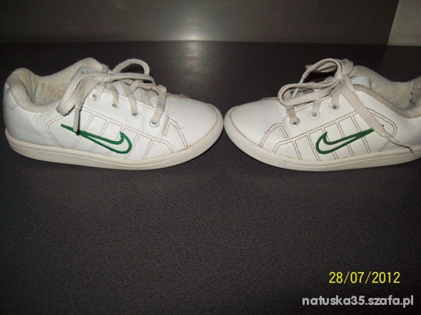 białe nike z zielonym 26 5