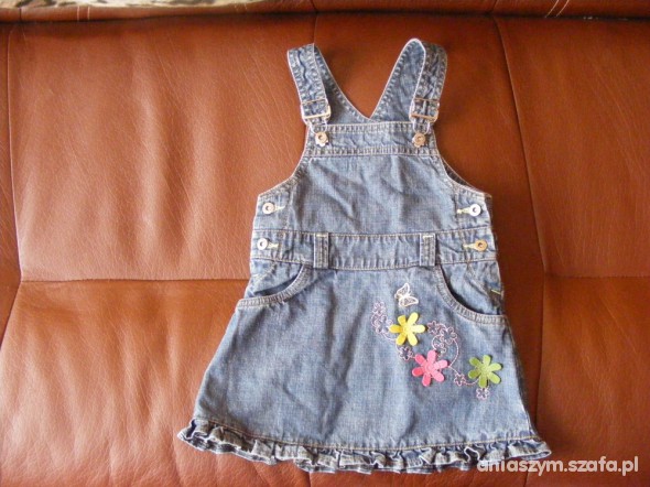 Jeansowa sukieneczka z kwiatuszkami
