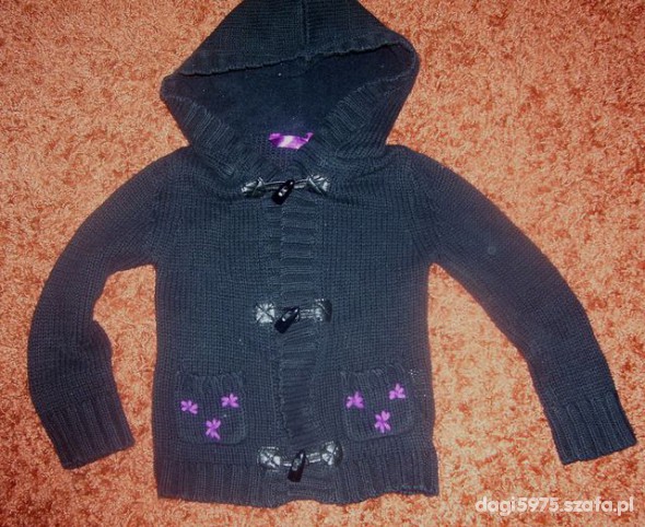 Śliczny sweterek 4 5 lat