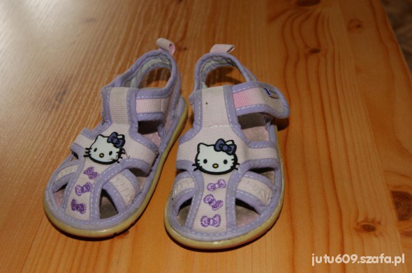 Sandałki Hello Kitty r 6 23