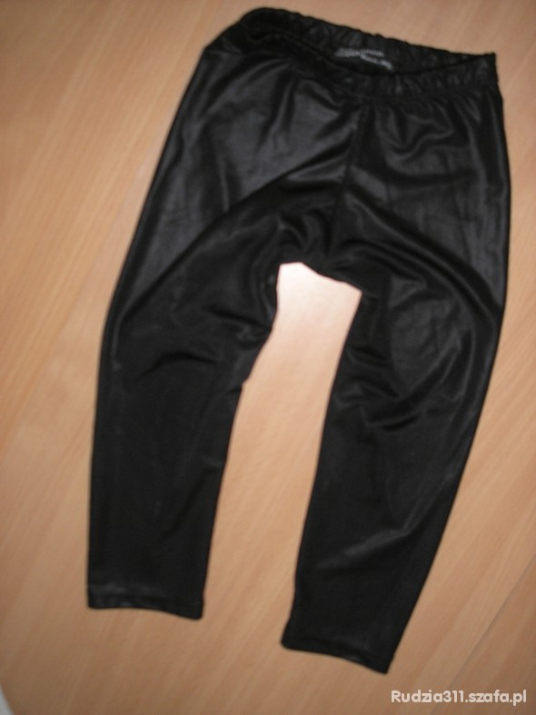 czarne legginsy 92