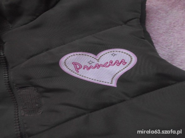 CIEPLA BRAZOWA KAMIZELKA Z NASZYWKA 11O