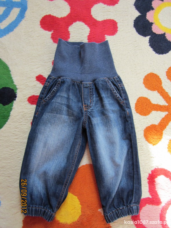 Super modne spodnie dla chłopca HM 86