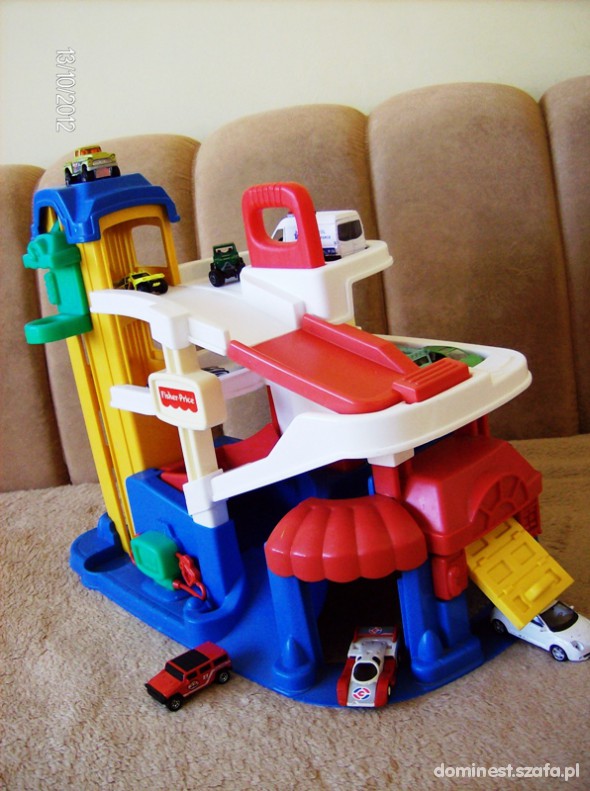 parking garaz fisher price