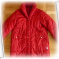 Czerwony płaszcz kurtka