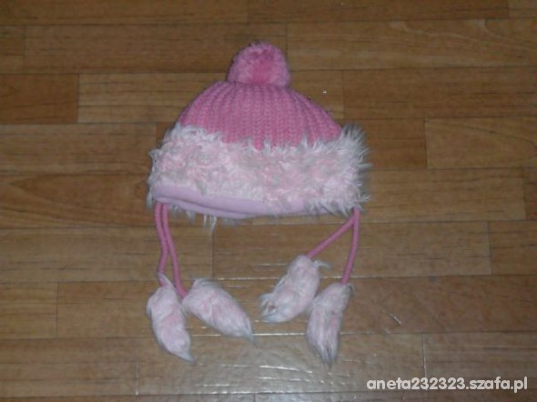 Rózowa ciepła czapka na zimę