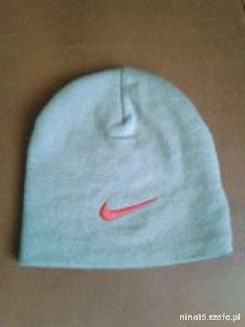 Nowa czapeczka Nike