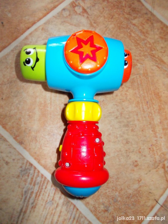 interaktywny młotek chichotek fisher price