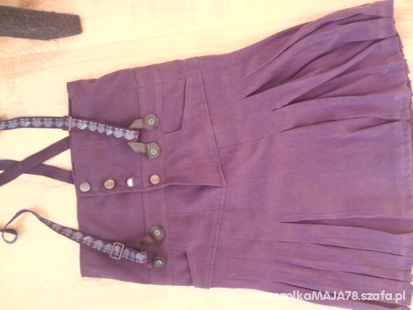 spódniczka z wyzszym stanem szelki 146