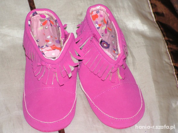 rozowe kozaczki na wiosne