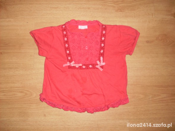 Czerwona bluzeczka 92
