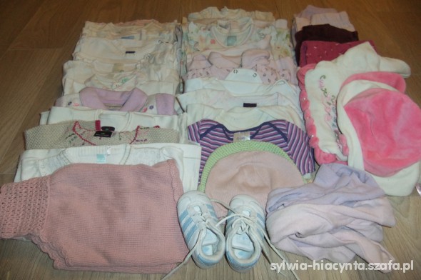 Zestaw dla dziewczynki rozmiar 74 zawiera 33 sztuk