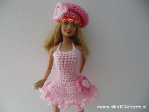 Szydełkowe ubranko Barbie