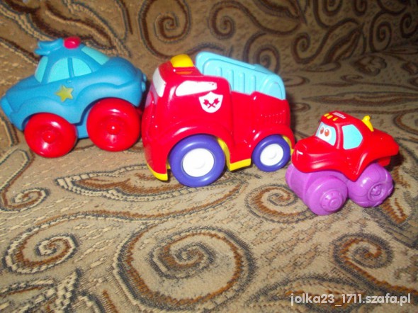 3samochodziki playskool i dwa inne