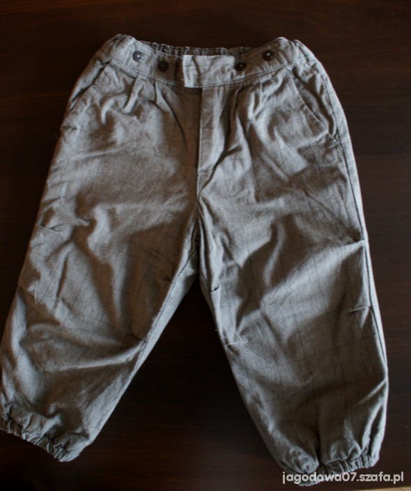 Spodnie na początek wiosny HM 86