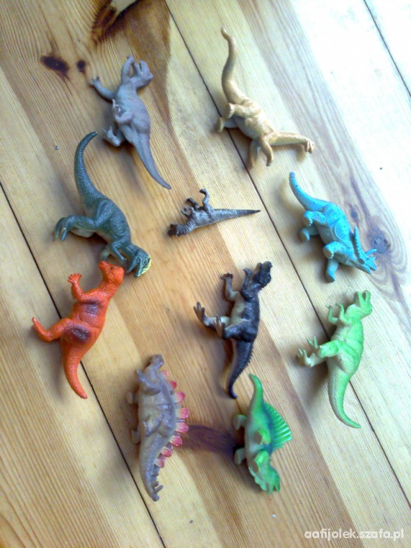 dziesięc dinozaurów