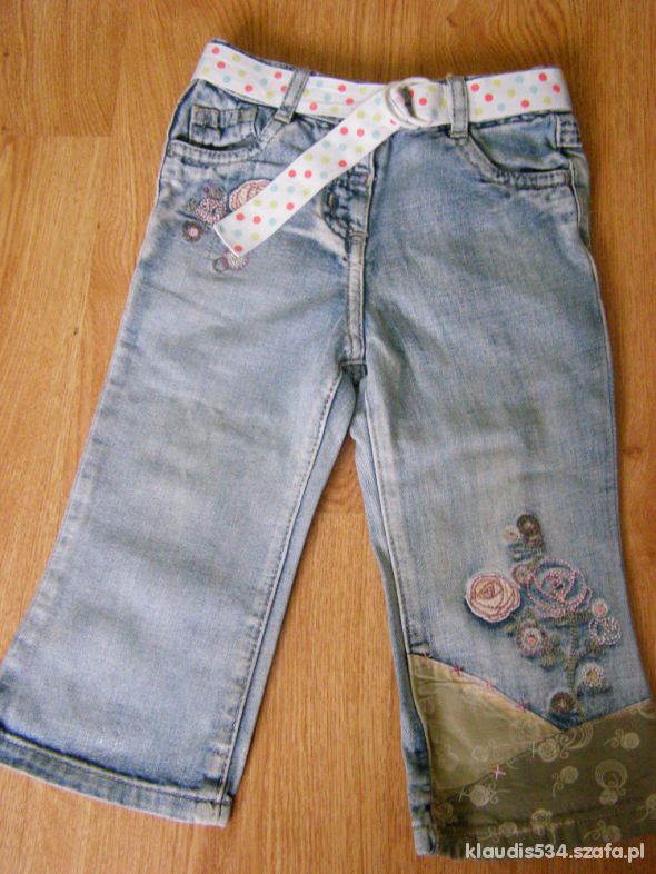 jeansowe spodnie