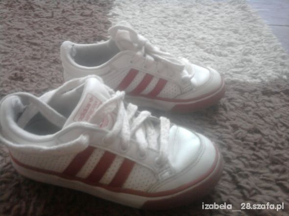 adidas biale
