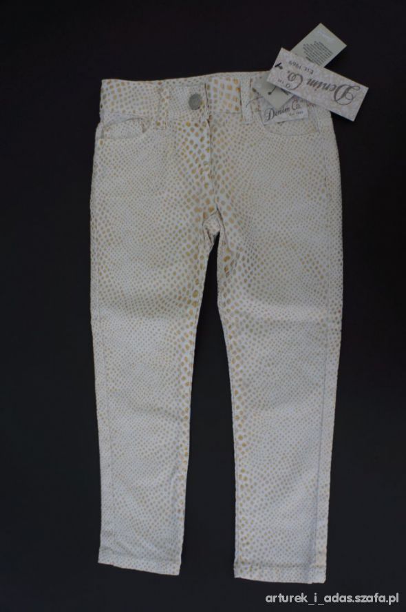 Spodnie białe rurki bawełniane firmy DENIM CO