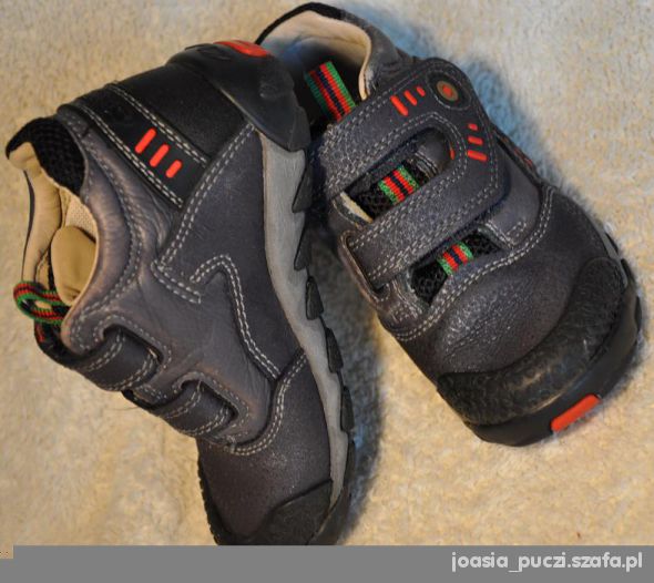 Skórzane półbuty Clarks rozmiar 24