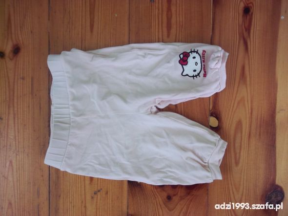 Wymienie ciuszki dla dziew w zamian dla chłopca