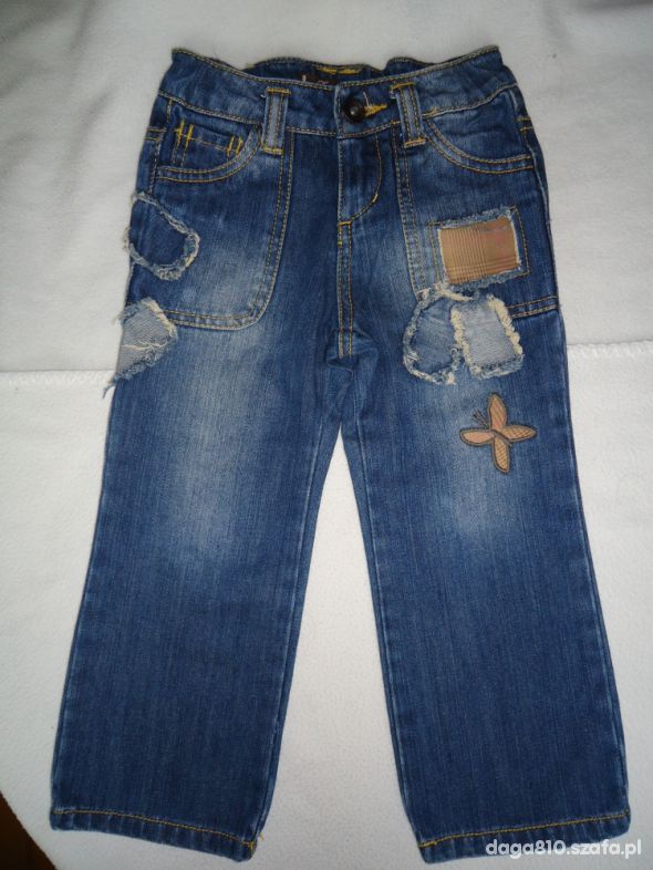 Spodnie jeansowe z łatami dla dziewczynki 2 3 lata