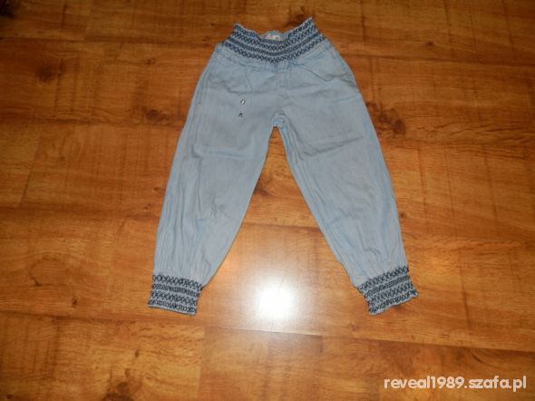 Reserved pumpy jeans 110