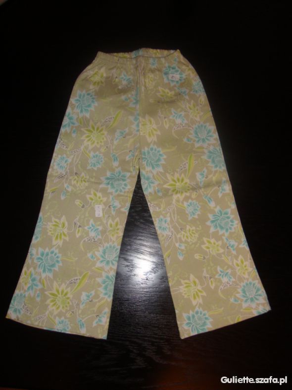 Nowe spodnie 80cm w kwiaty