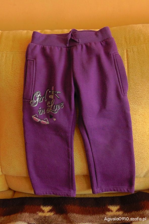 Fioletowe spodnie dresowe