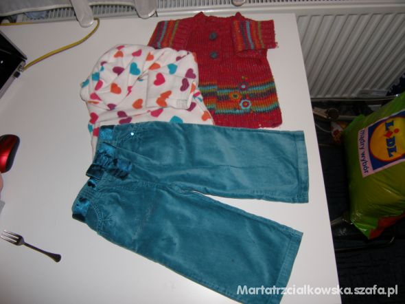 Spodnie turkosowe i bluzy dla dziewczynki