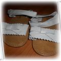 biale sandalki z kokardka rozmiar 24