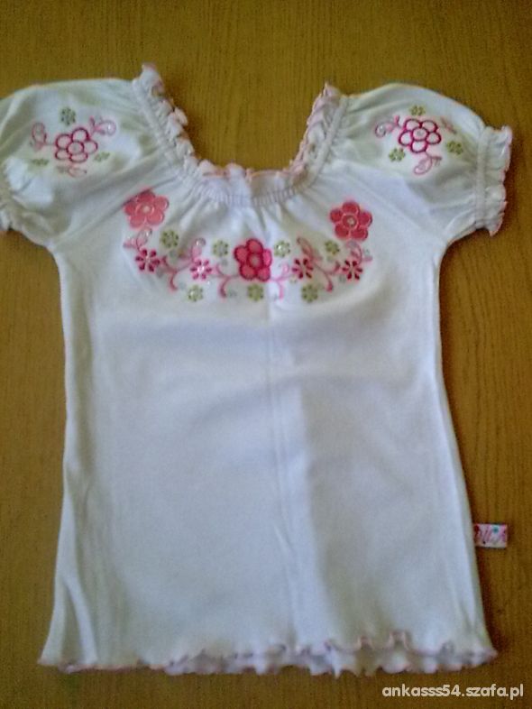 Bluzeczka z haftem