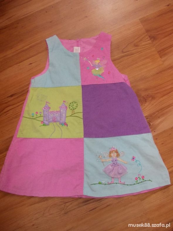 Sukienka na cztery latka z wróżkami sztruks