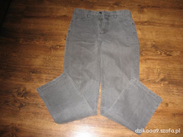 Spodnie dla nastolatka