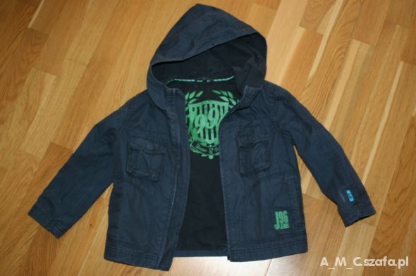 kurtka granatowa na wiosnę