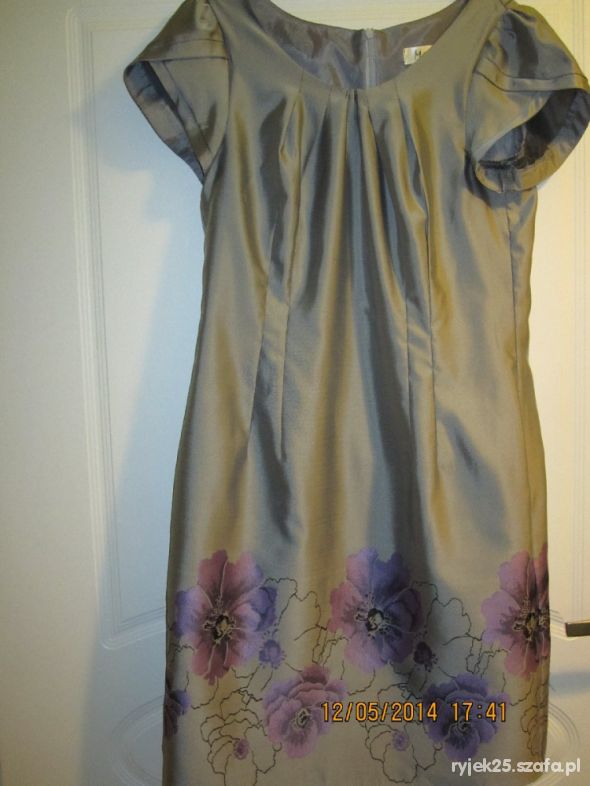 Sukienka z podszewką szara w kwiaty fioletowe