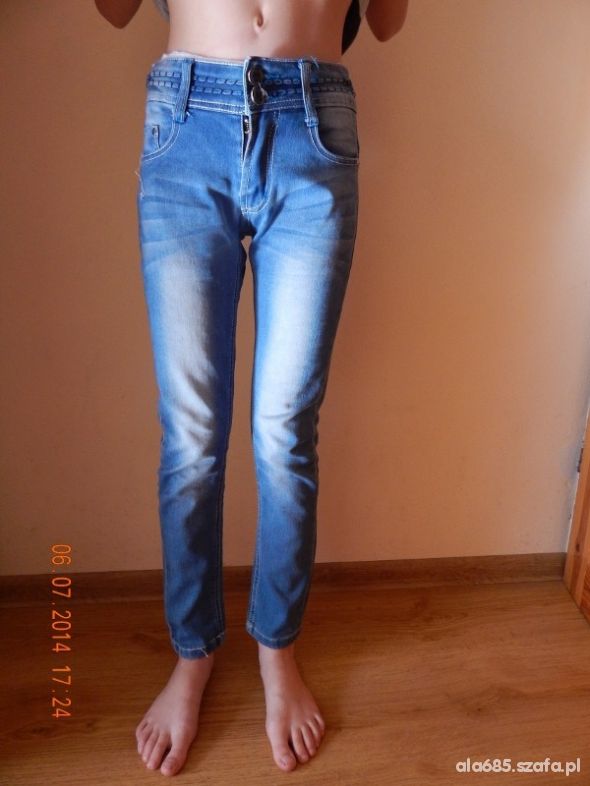 Śliczne rurki jeans