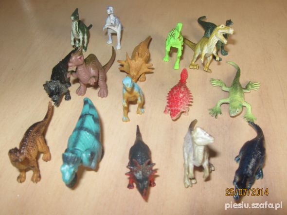 figurki dinozaury
