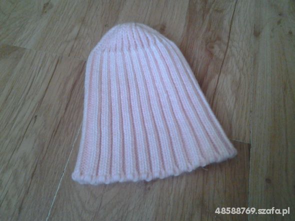 ciepla rozowa czapka