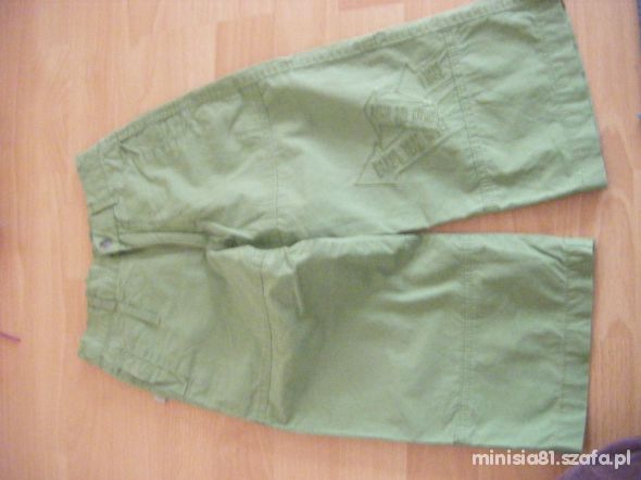 Zielone spodnie 92