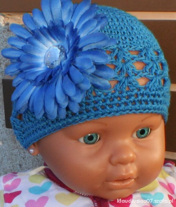 chabrowa niebieska czapka z kwiatem dla dziewczynk